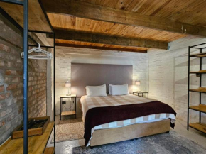 Hartland Garden Loft